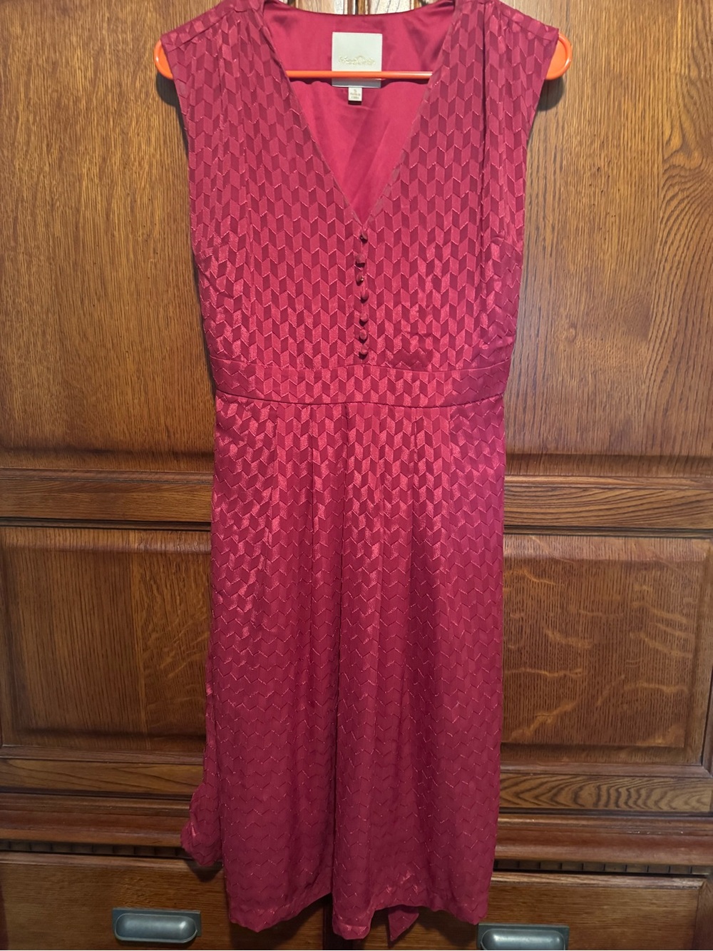 ModCloth Red Herringbone Embossed Tie Waist V-Neck Shirt Dress Size Small - Picture 2 of 7
